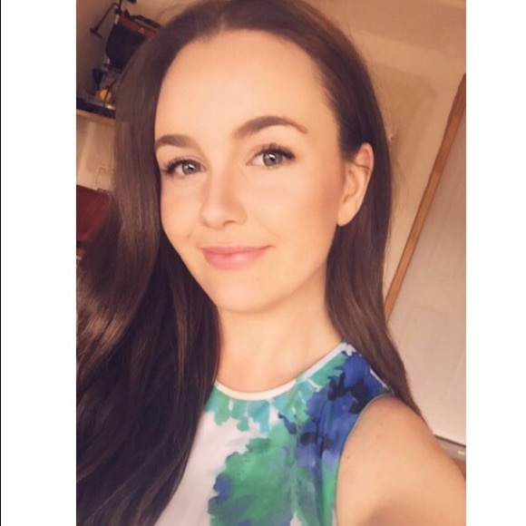 Meet your Posher, Linds - Picture 3 of 4